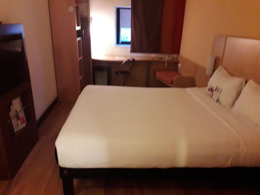 Ibis Tlemcen Hotel ภายนอก รูปภาพ