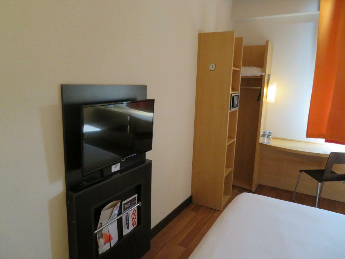 Ibis Tlemcen Hotel ภายนอก รูปภาพ